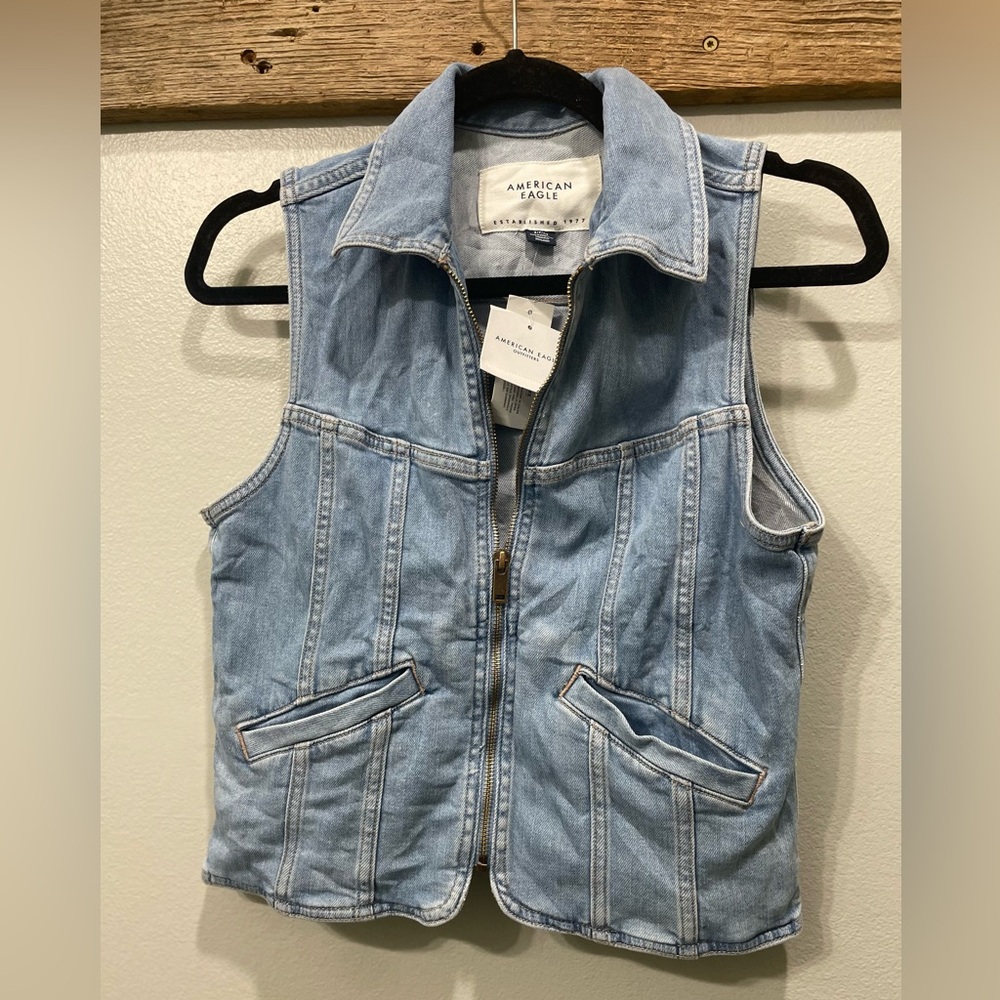 American Eagle denim vest NWT size small